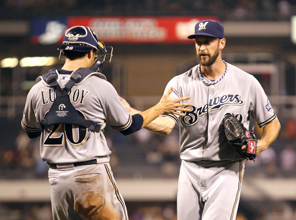 Manager Phillip Wellman (30) of the El Paso Chihuahuas in the