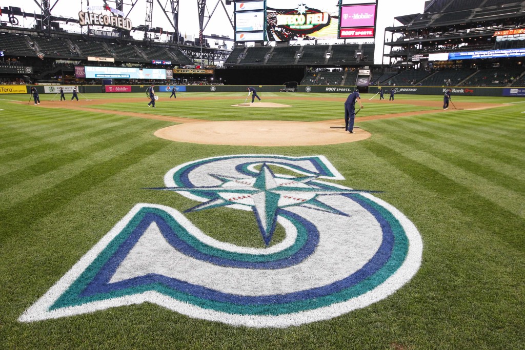Mariners Reportedly Seeking Everyday Bat, Relief Help On Trade Market - MLB  Trade Rumors