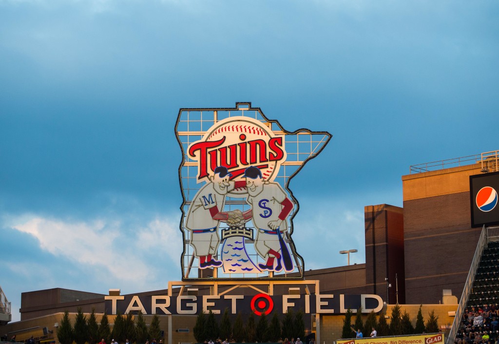 MLBTR Podcast: Changes In Minnesota, Cubs' Prospect Depth, And Possibilities For The O's