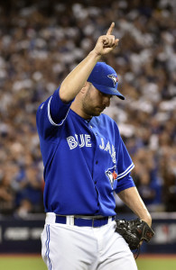 Oct 21, 2015; Toronto, Ontario, CAN; Toronto Blue Jays starting pitcher Marco Estrada (25) waves to the crowd after leaving the game during the eighth inning against the Kansas City Royals in game five of the ALCS at Rogers Centre. Mandatory Credit: Nick Turchiaro-USA TODAY Sports