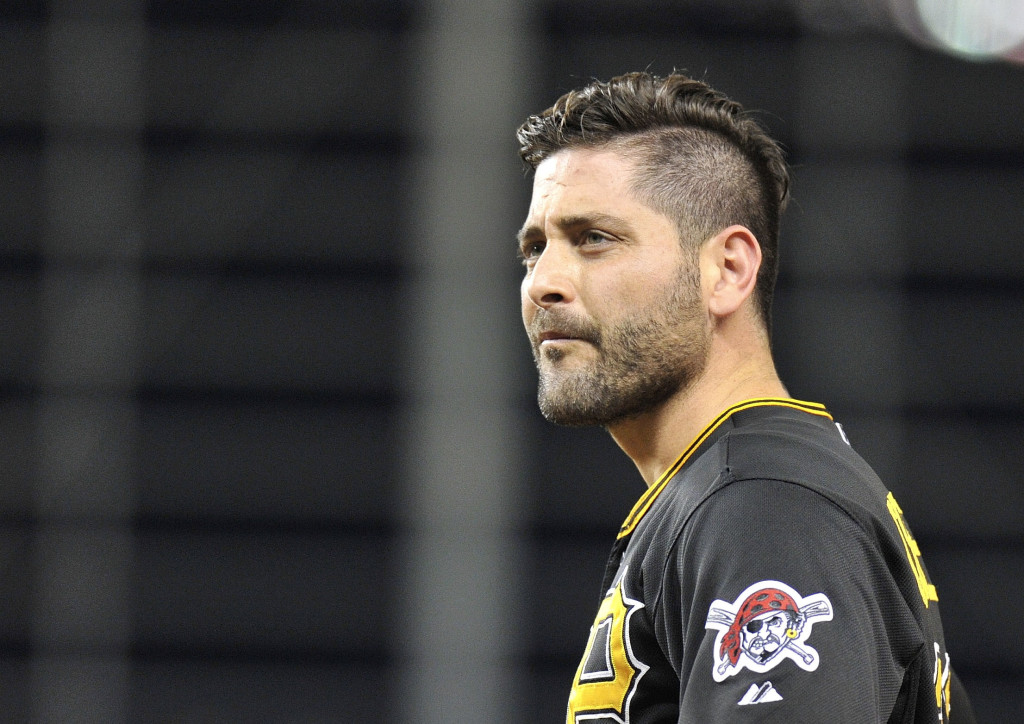 Pittsburgh Pirates agree to three-year extension with C Francisco Cervelli  