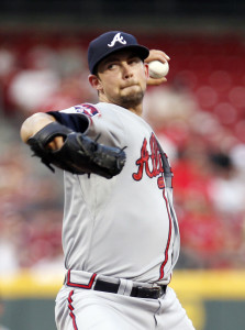 Aug 22, 2014; Cincinnati, OH, USA; Atlanta Braves starting pitcher Mike Minor (36) pitches during the third inning against the Cincinnati Reds at Great American Ball Park. Mandatory Credit: Frank Victores-USA TODAY Sports