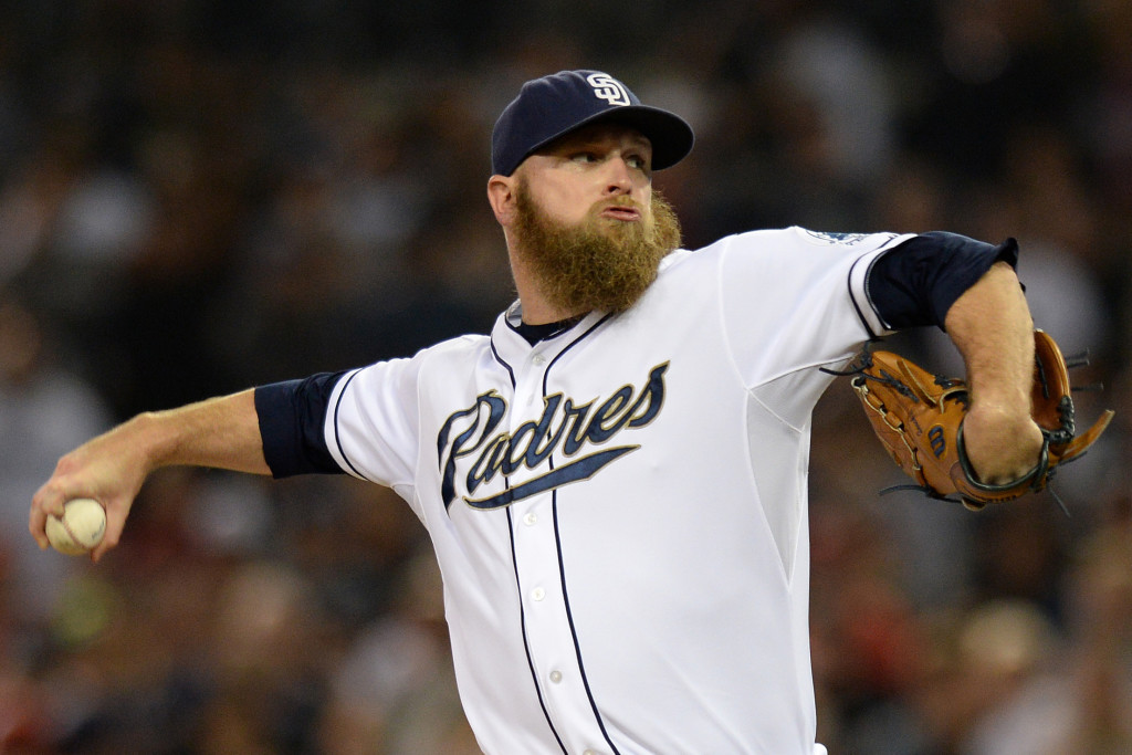 Seattle signs Charlie Furbush, Evan Scribner