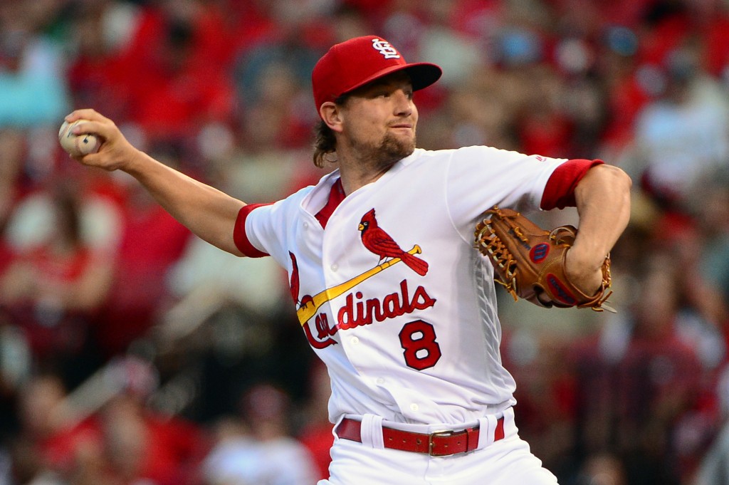 Cardinals make a move signing starting pitcher Mike Leake. - Missourinet