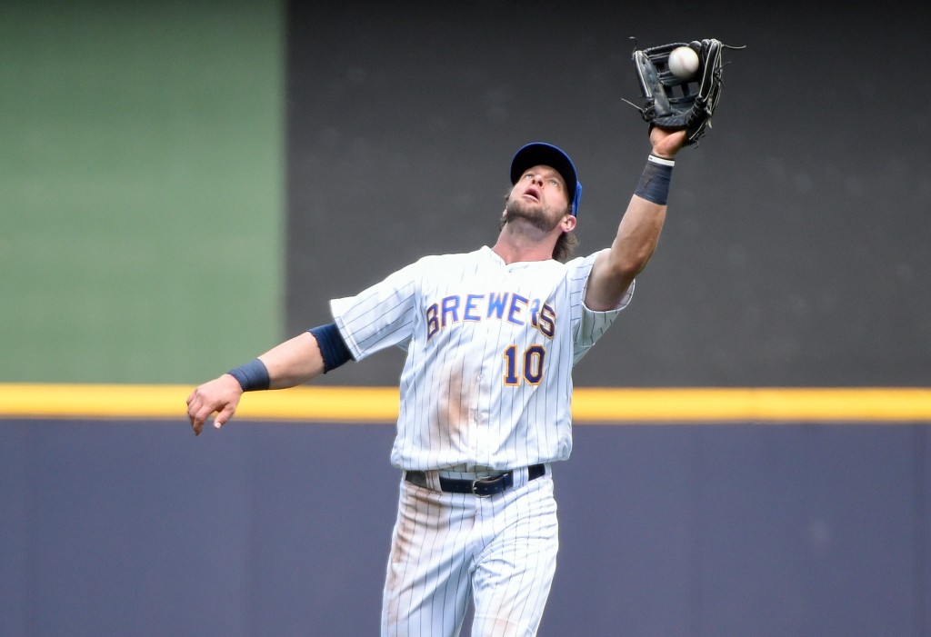 Brewers designate Kirk Nieuwenhuis for assignment