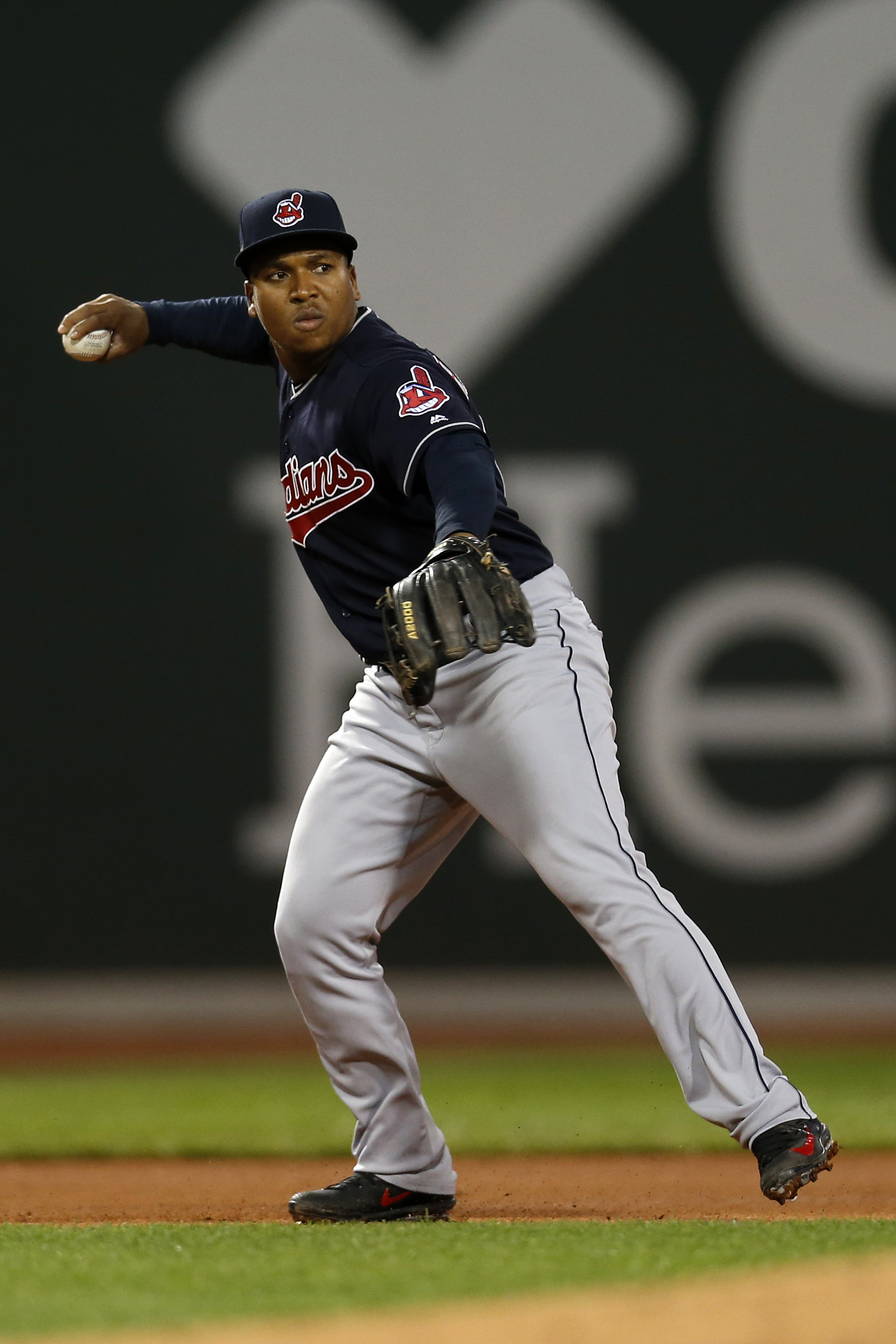 Jose Ramirez takes deal to stay in Cleveland