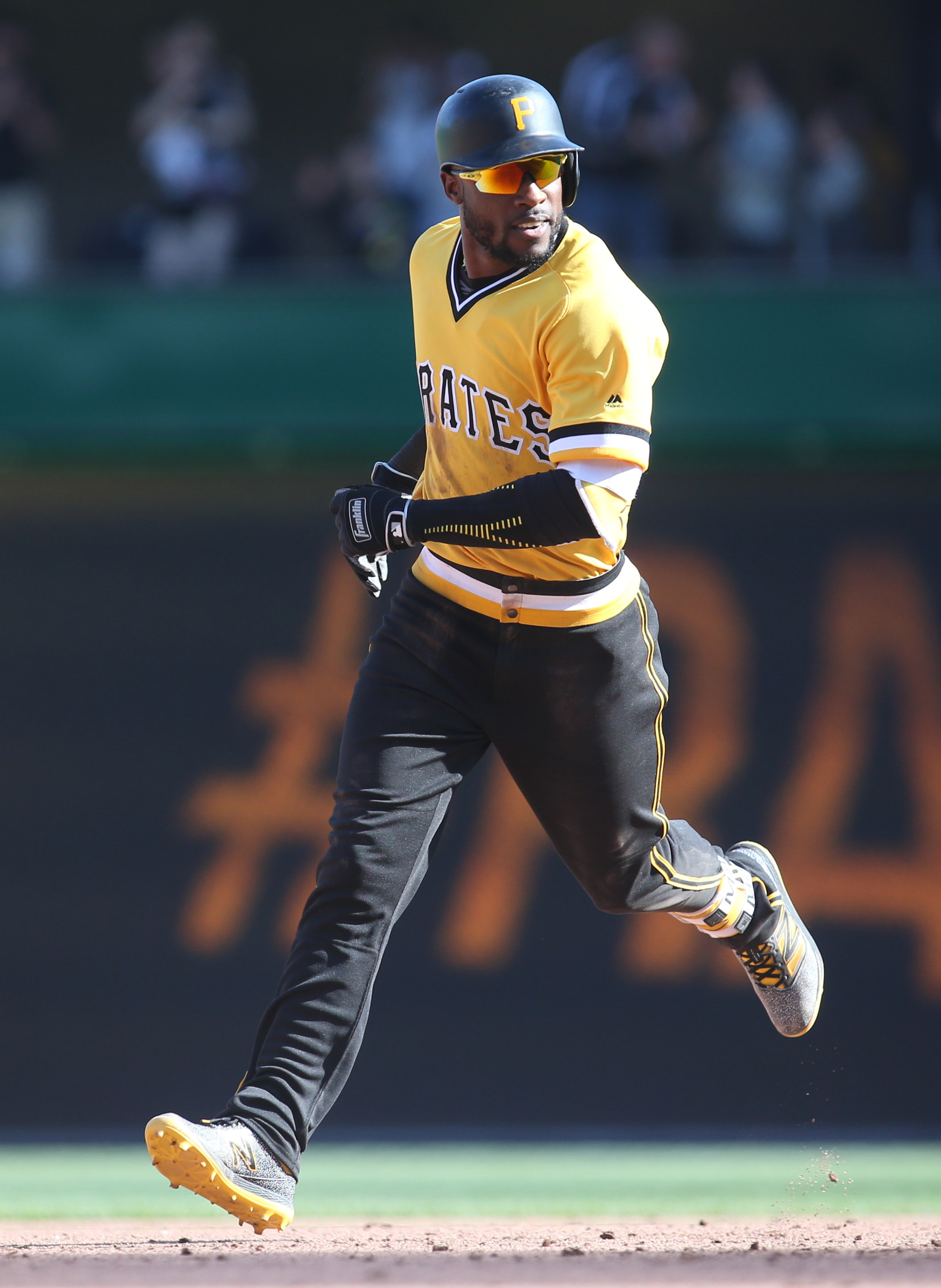 Braves: Could Starling Marte be an answer to the Braves outfield issues? 