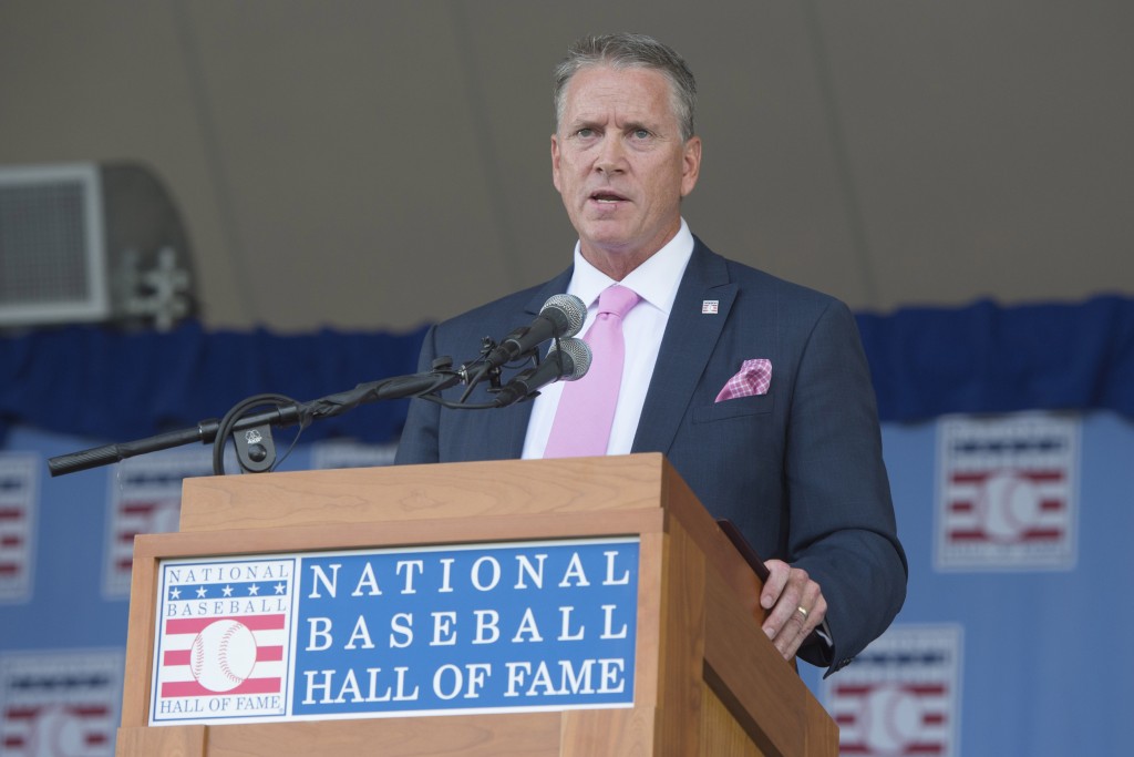 Tom Glavine Part Of Group Working To Purchase Marlins