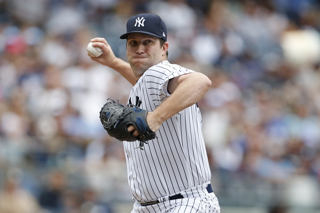 New York Yankees trade Adam Warren to Mariners for international money