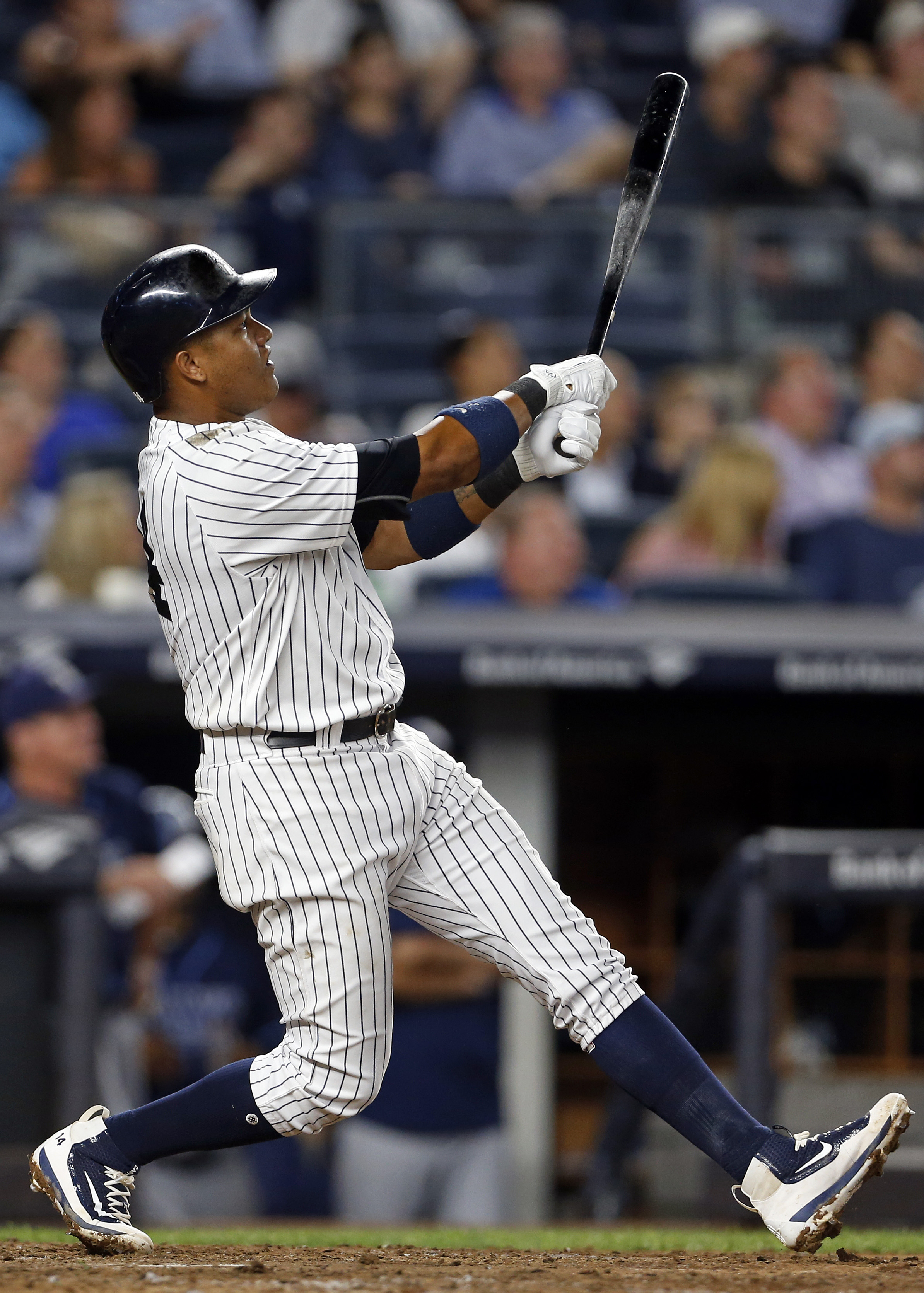 Reports: Cubs trade Starlin Castro to the Yankees