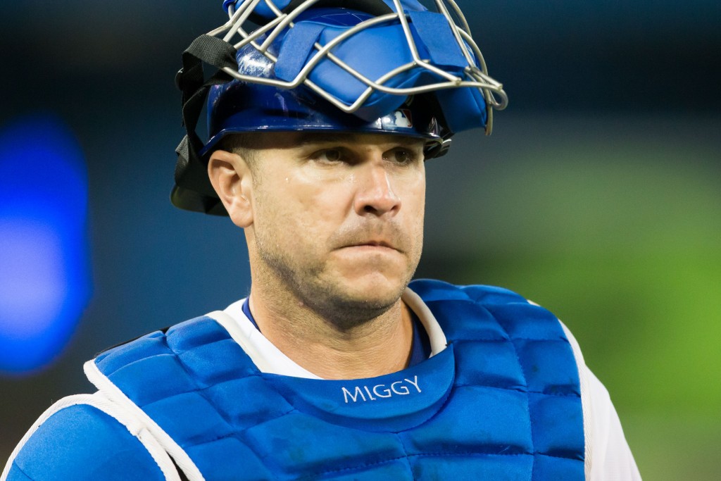 Nationals sign catcher Miguel Montero to a minor-league deal