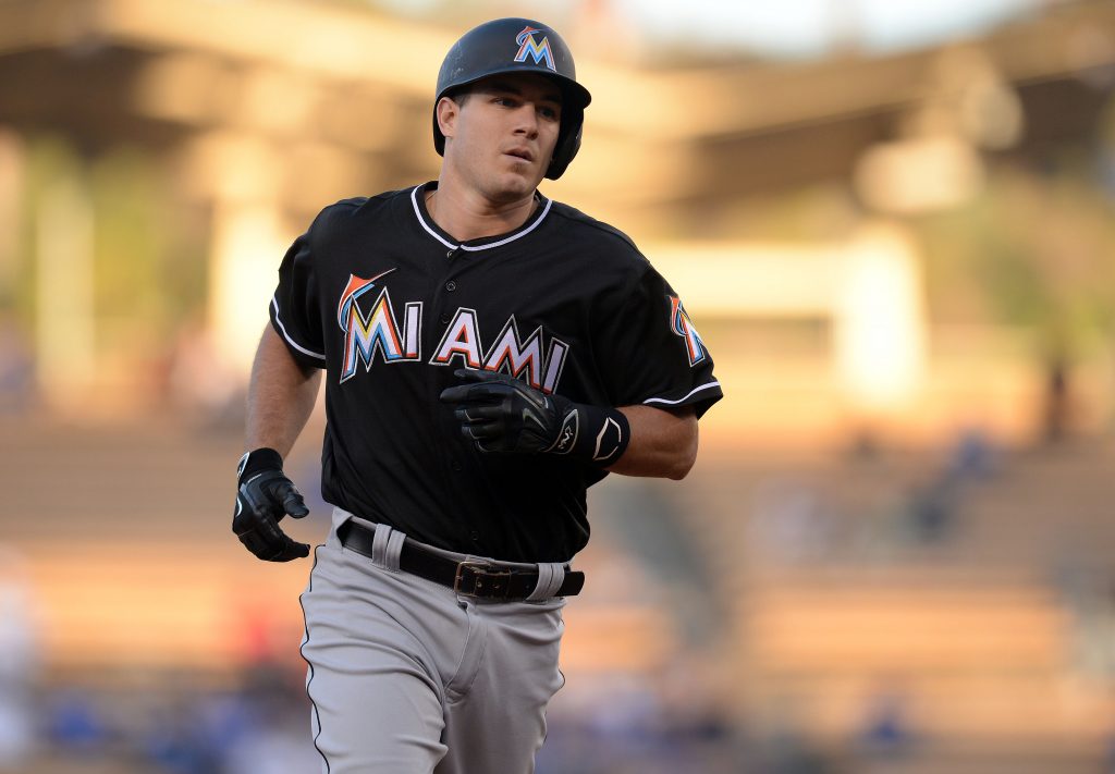 MLB trade rumors: Cincinnati Reds, Miami Marlins discuss J.T. Realmuto