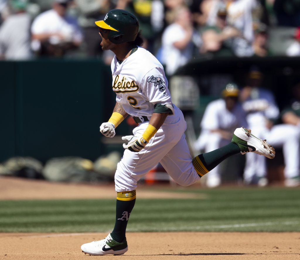 A's would be wise to sign Khris Davis to extension