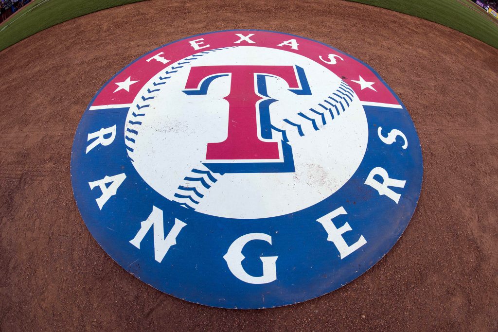 Dane Dunning 'Sets The Tone' in Win Over Atlanta Braves, Texas Rangers Snap  Four-Game Losing Streak - Sports Illustrated Texas Rangers News, Analysis  and More