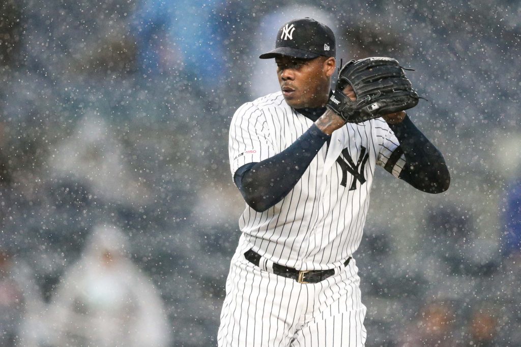 Yankees trade for closer Aroldis Chapman amid domestic violence