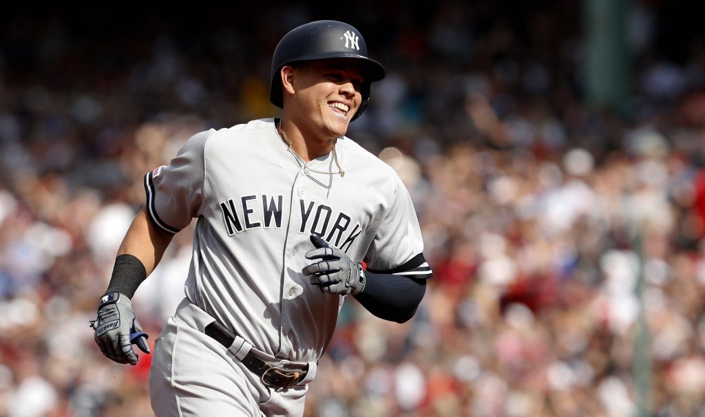 Blue Jays trade Gio Urshela to Yankees for cash considerations