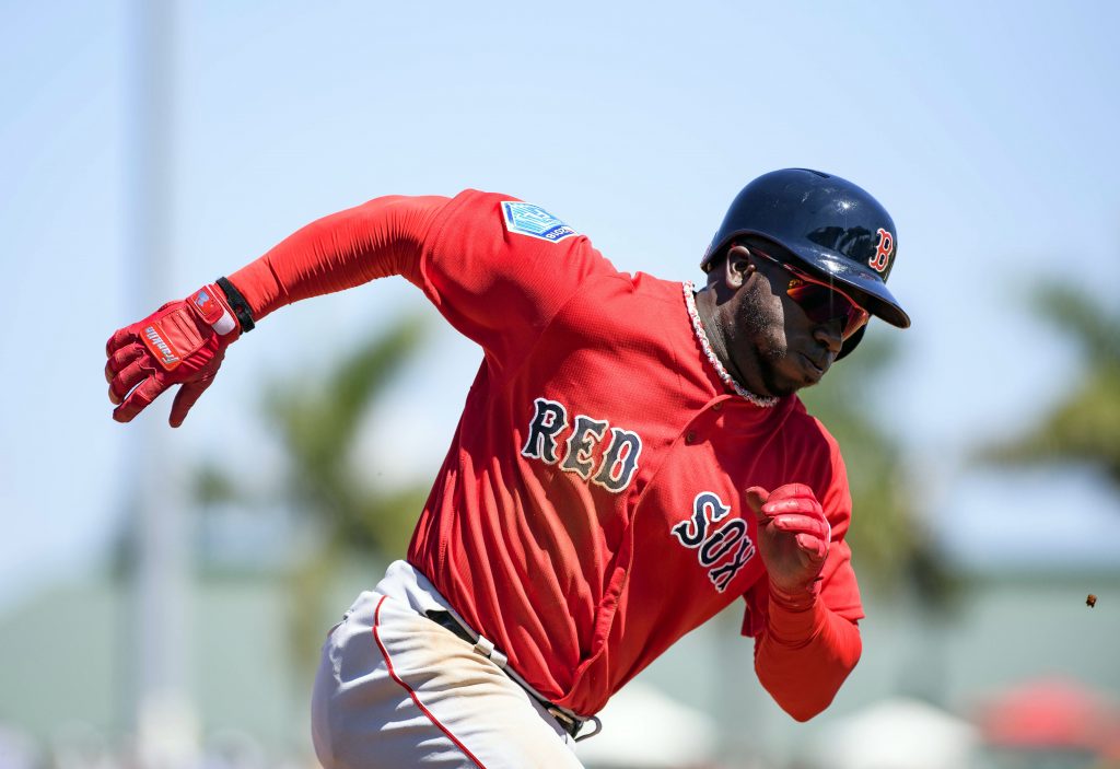 Red Sox OF Rusney Castillo trapped in minors with rich deal