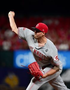 Cincinnati Reds claim RHP Kevin Gausman from Atlanta Braves - Red Reporter