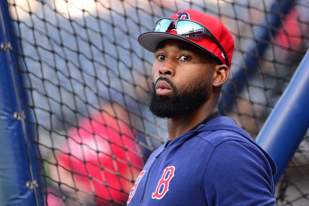 Red Sox outfielder Jackie Bradley Jr. makes Superman catch