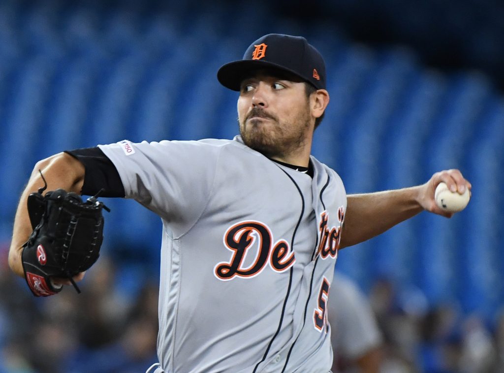 Phillies to sign Matt Moore