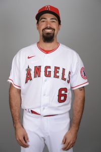 Angels welcome Rendon to family