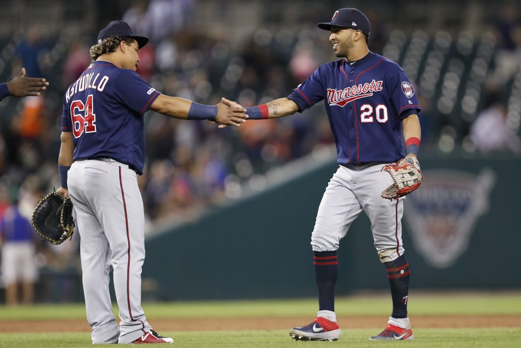 Willians Astudillo hoping his position versatility lands him spot