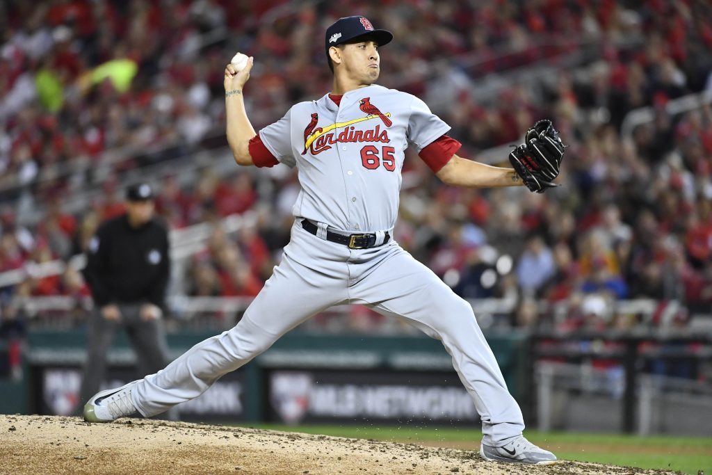 Cardinals Sign Giovanny Gallegos To Extension
