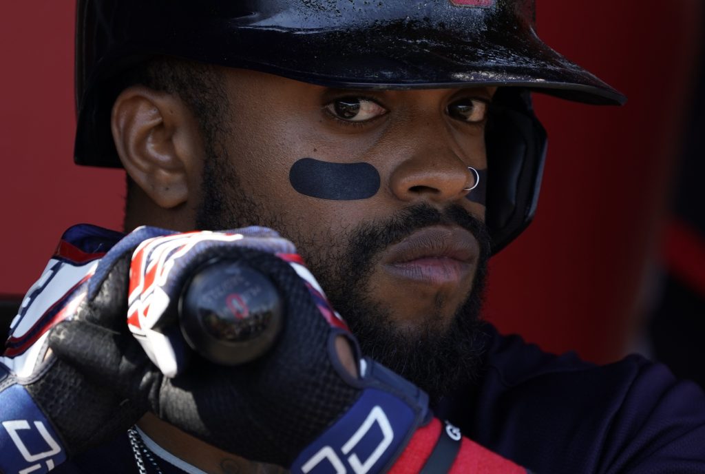 How does the arrival of Delino DeShields Jr. impact Oscar Mercado's playing  time in center field for the Cleveland Indians? 