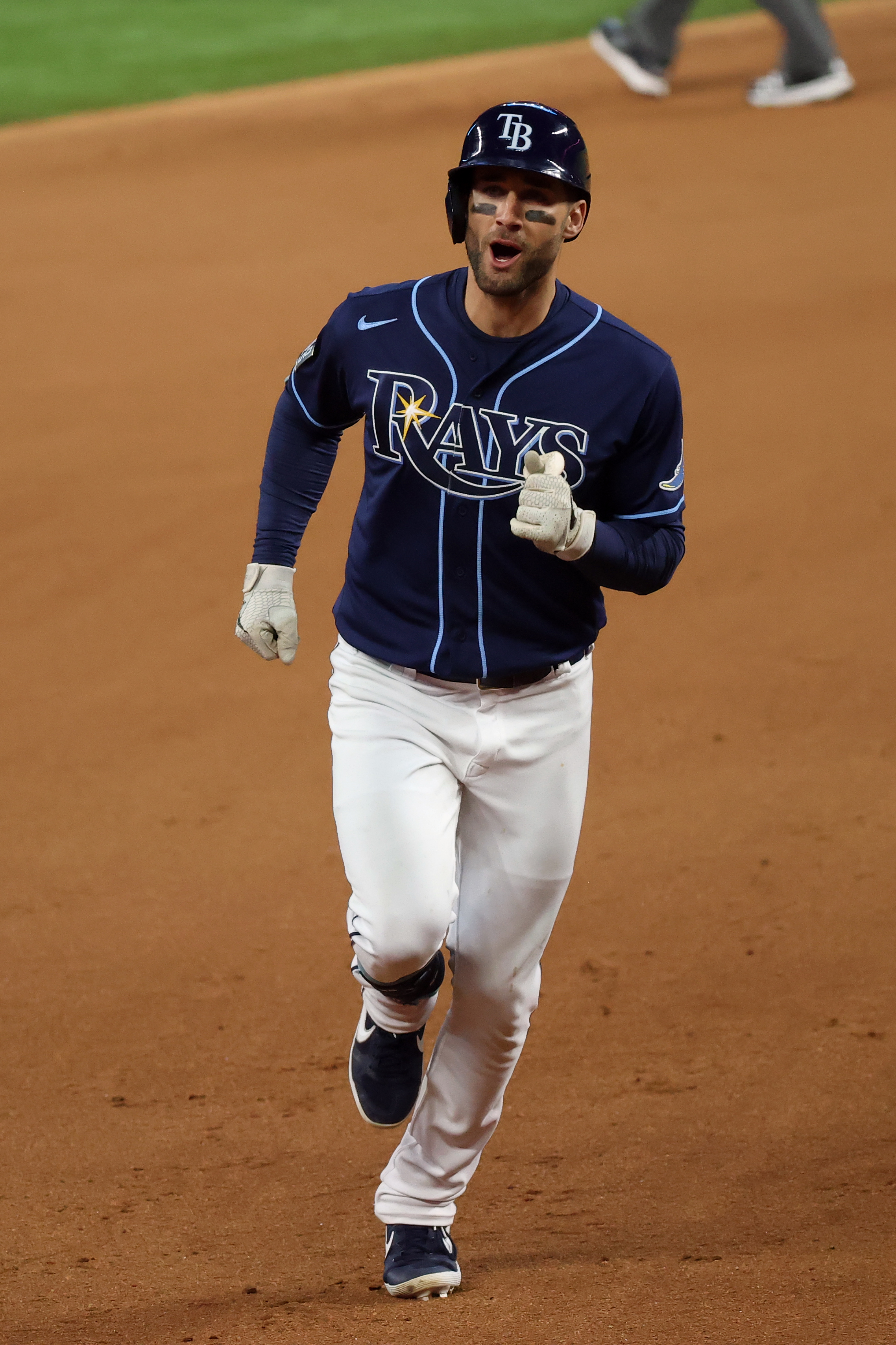 Blue Jays agree to terms on one-year deal with outfielder Kevin Kiermaier