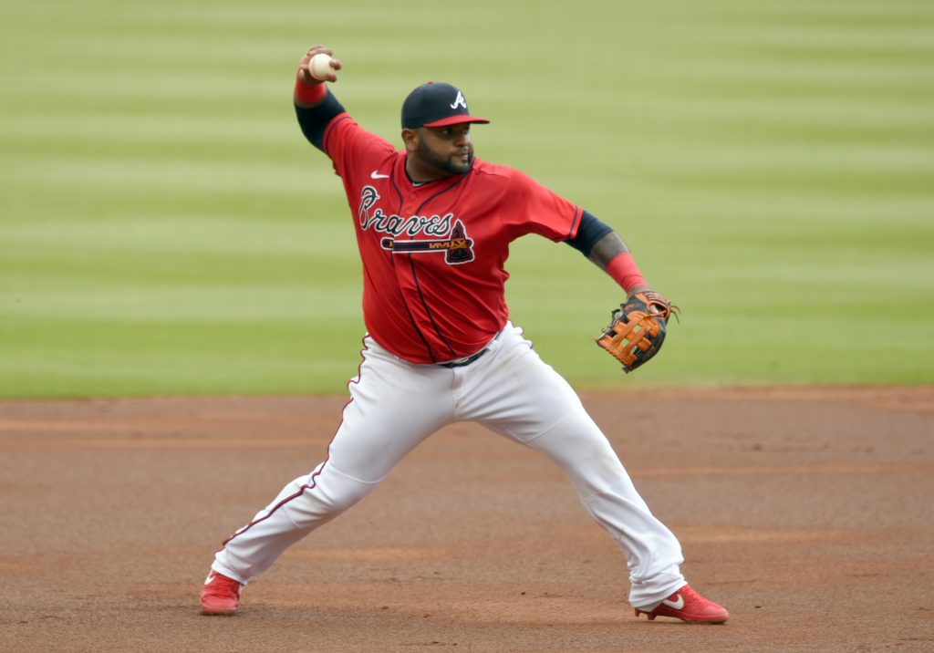 Indians trade OF Rosario to Braves for Sandoval