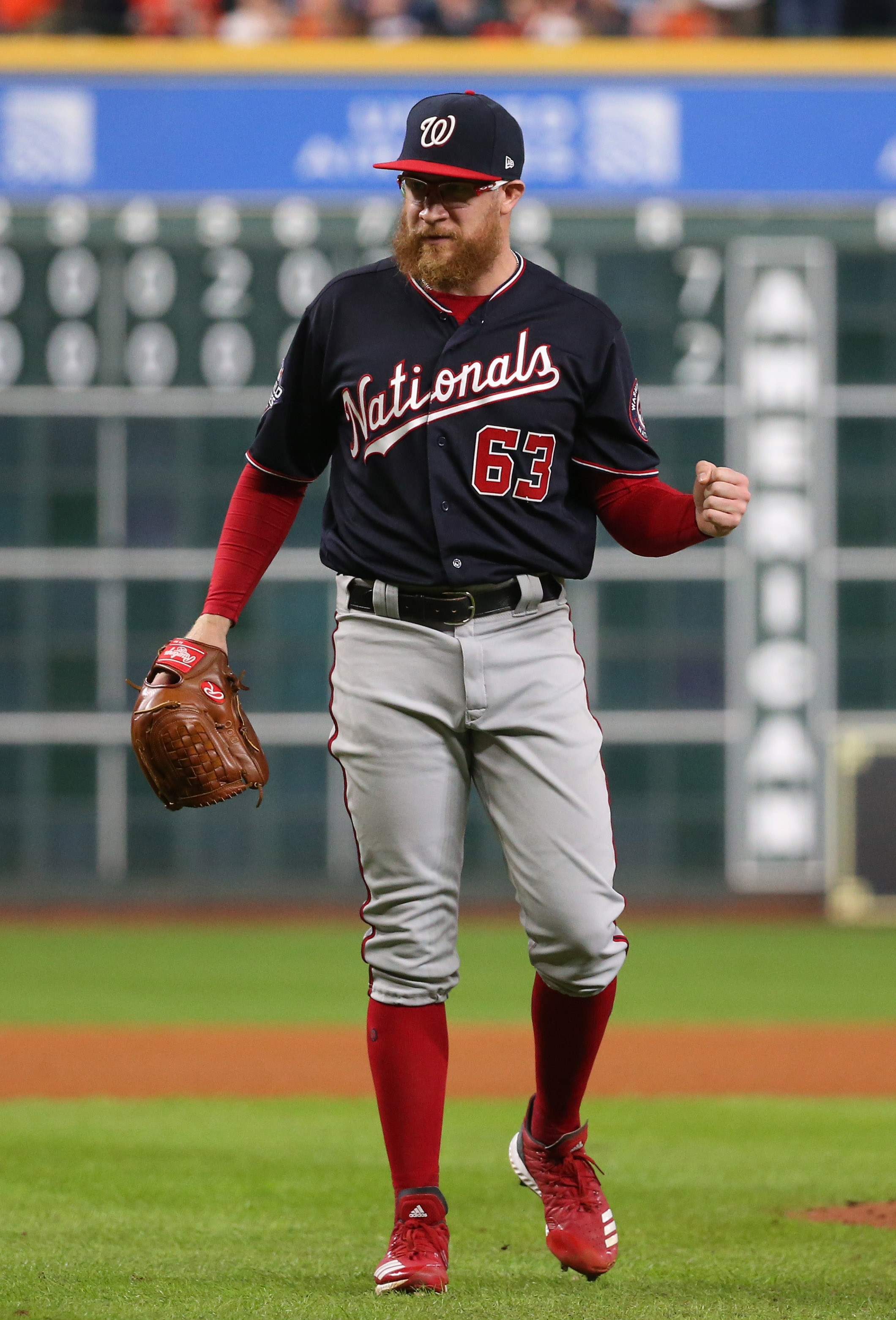 The Reds sign LHP Sean Doolittle to a one-year deal for 2021  “The way  [the Reds] are developing guys, the way they are using data, the way they  are using analytics