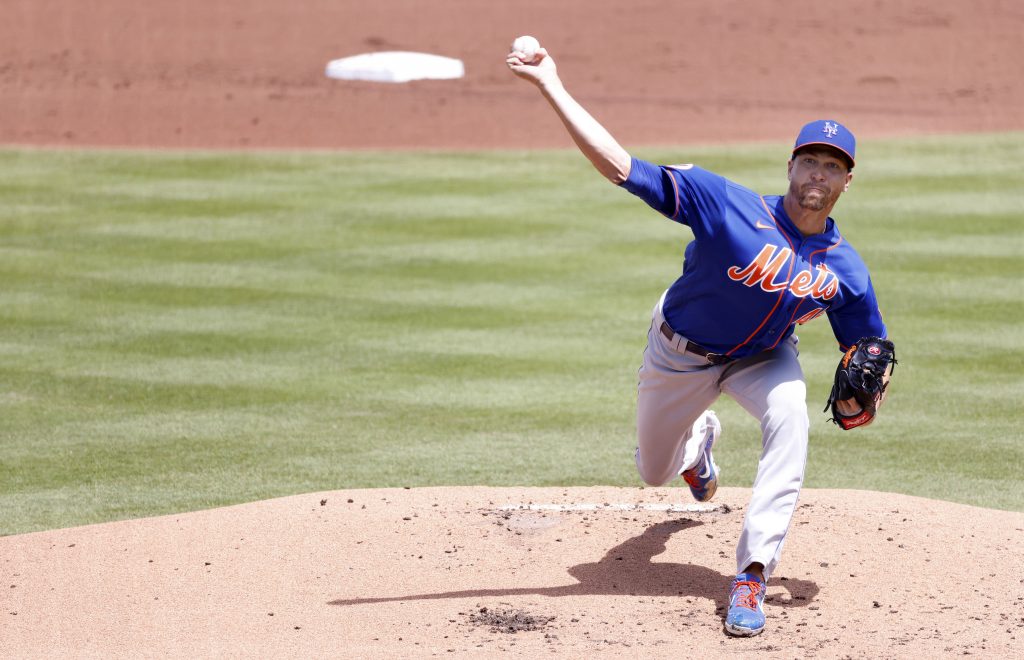 Jacob deGrom's hair bothers player trying to hit