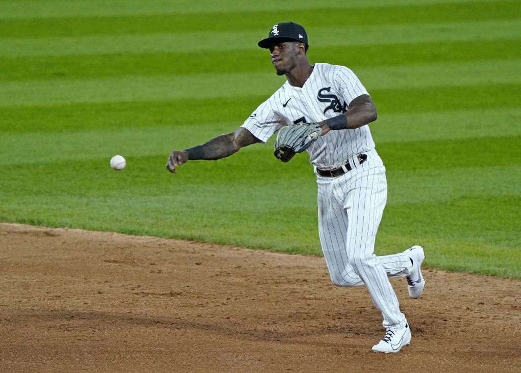 Tim Anderson leaves the game due to tension in the hamstrings