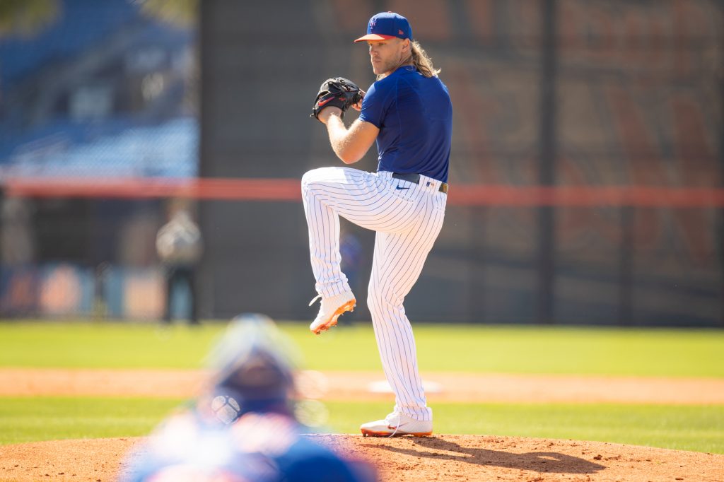 Noah Syndergaard comes out throwing 100-mph heat in spring debut