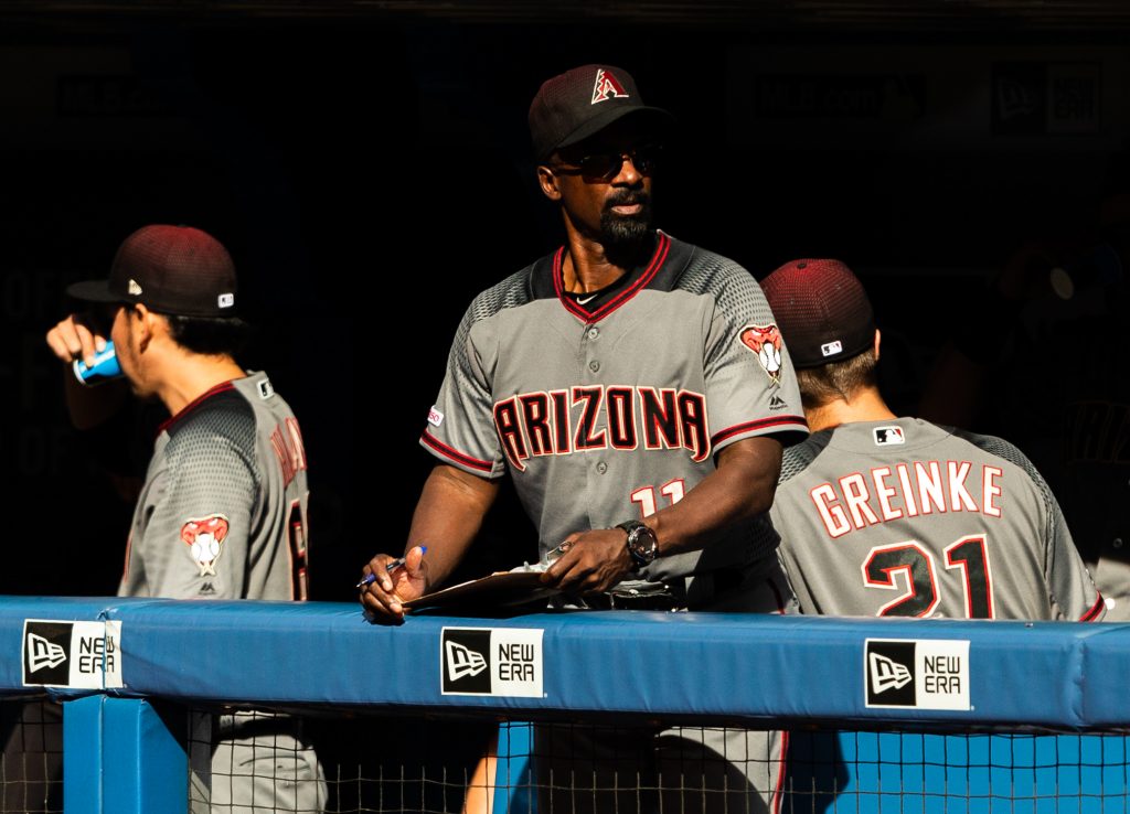 Elimine a parte dos Diamondbacks com os treinadores Darnell Coles e Eric Hensky