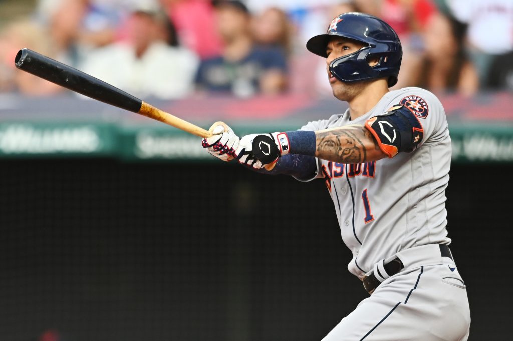 Astros: AJ Hinch Answers Questions About Breakfast With Carlos Correa