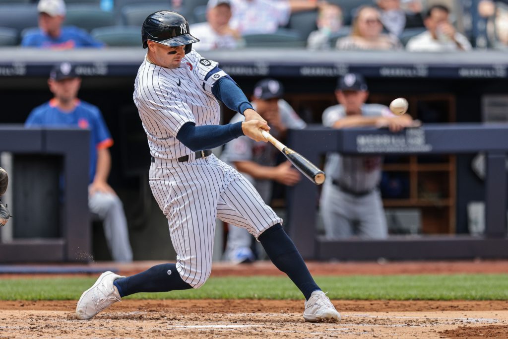 Yankees sign Tim Locastro to one-year deal for Bronx return - Pinstripe  Alley