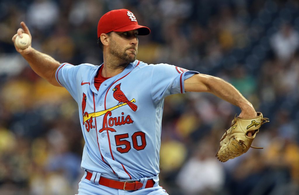 Cardinals Re-Sign Adam Wainwright - MLB Trade Rumors