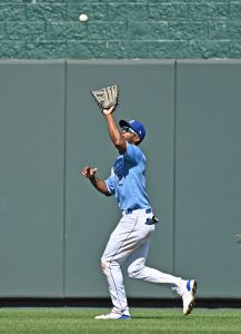 MLB Trade Rumors] White Sox Interested In Salvador Perez, Whit Merrifield :  r/baseball