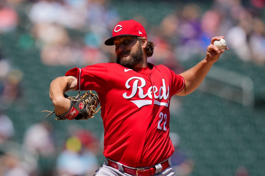 Cubs roster move: Wade Miley activated, Michael Hermosillo to