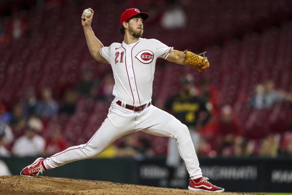 Michael Lorenzen dials in for Angels debut in win over Marlins