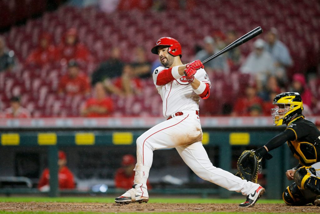 De La Cruz hits for cycle, Votto swats 2 home runs in Reds' 12th straight  victory