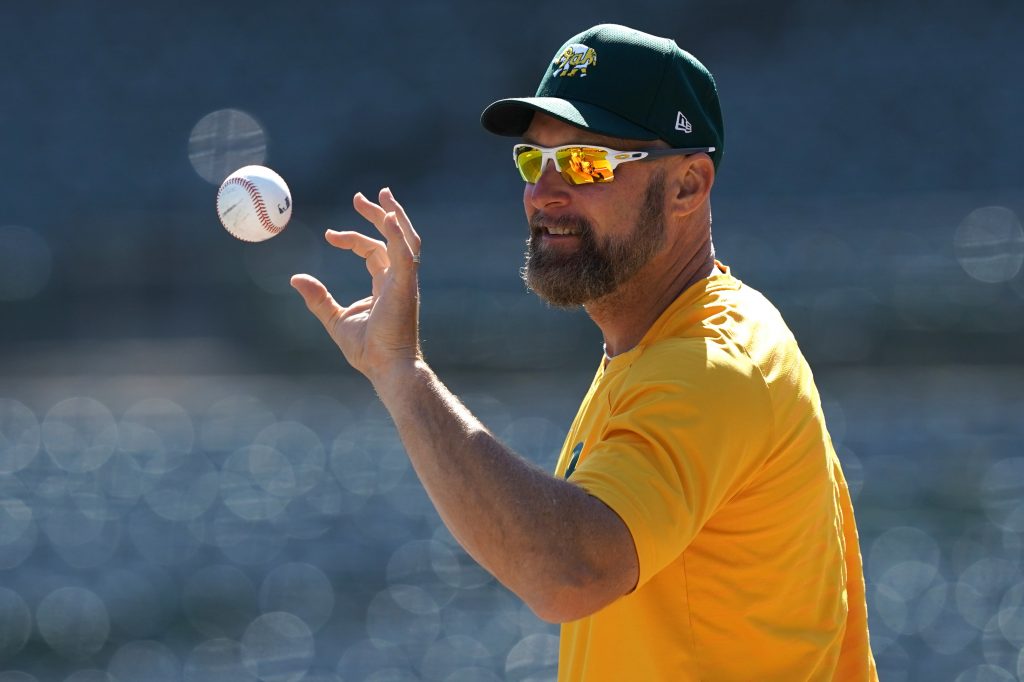 Report: A's expected to hire Ausmus as bench coach