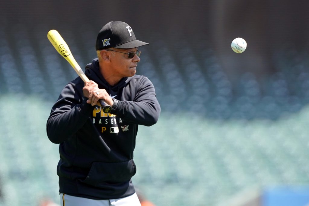 Mets Close To Hiring Joey Cora As Third Base Coach - MLB Trade Rumors