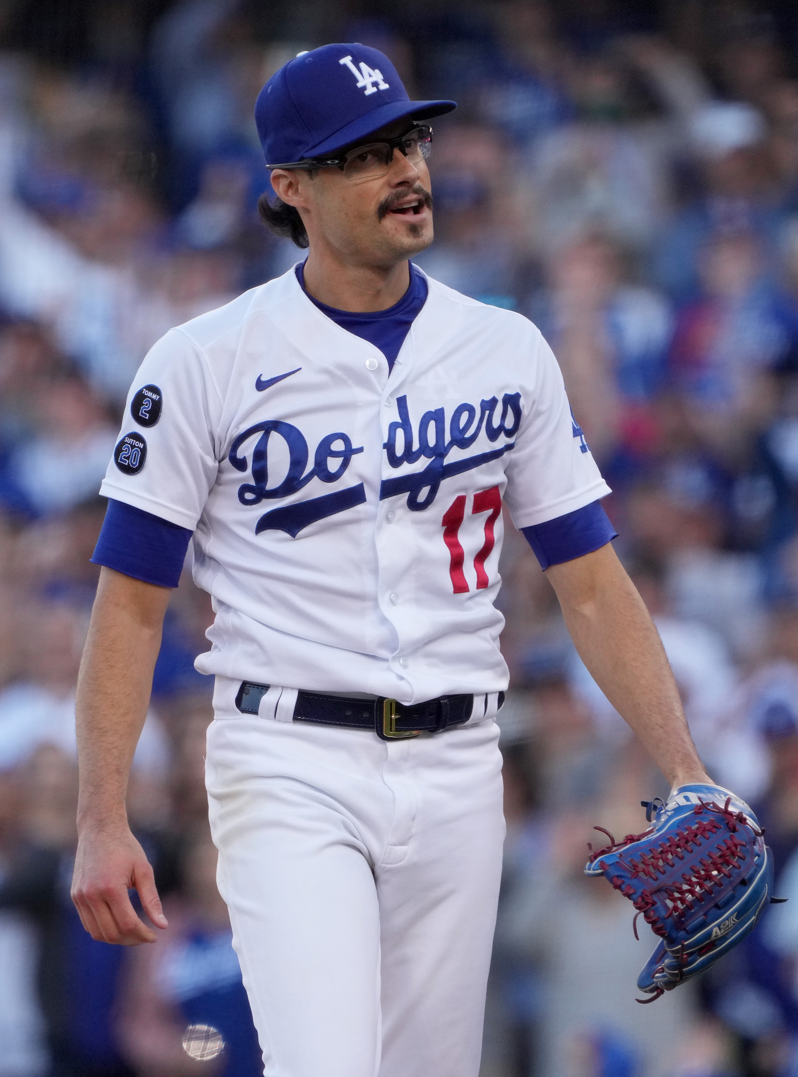 Dodgers Rumors: Joe Kelly Likely Will Be Bought Out Of Contract