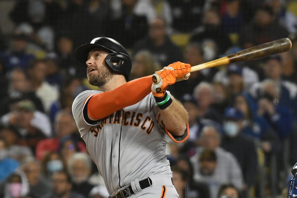 Giants place Evan Longoria on IL with left oblique strain