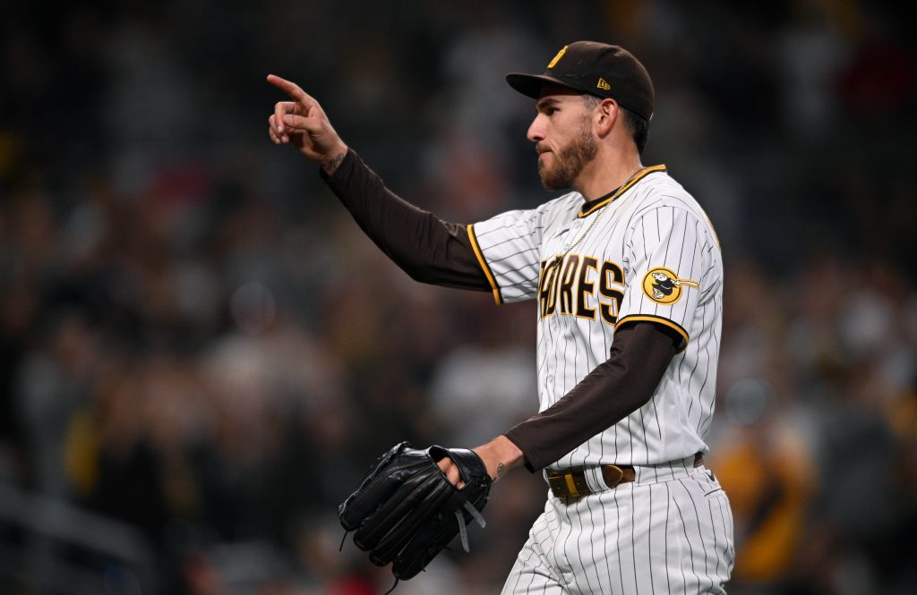 Padres' Joe Musgrove dishes on new coaches and expectations