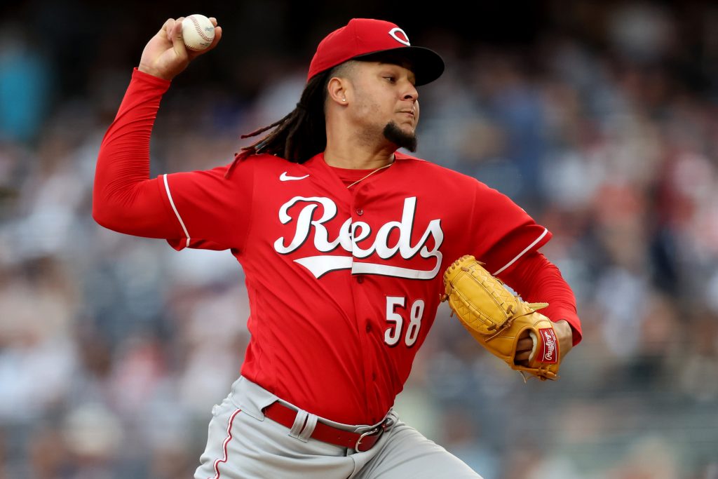 Luis Castillo is worth a star-caliber shortstop, and more - Red Reporter