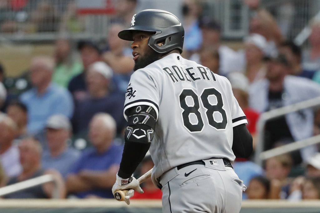 White Sox put OF Luis Robert on 10-day IL with blurred vision