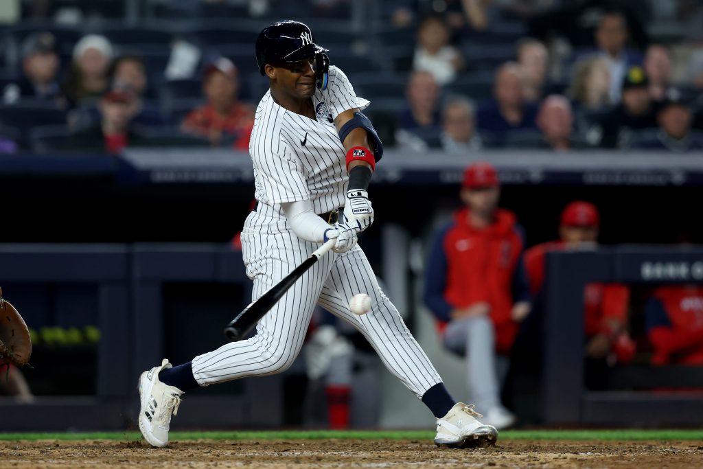 Gleyber Torres joins wacky MLB club in Yankees' rout over Pirates